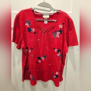 Alfred Dunner Woman 1X Red Patriotic Star Embellished V-Neck Top Plus Size